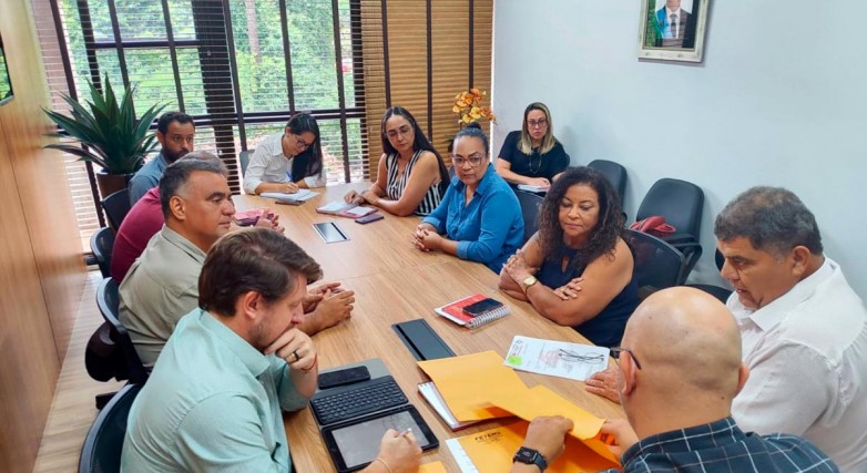 FETEMS apresenta pauta de reivindicações para secretários estaduais