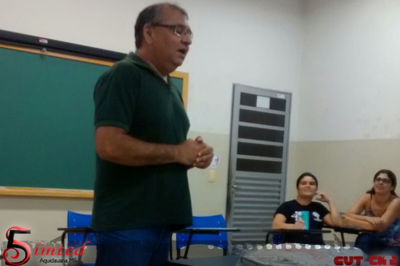 Universitários debatem Reforma da Previdência com Simted de Aquidauana