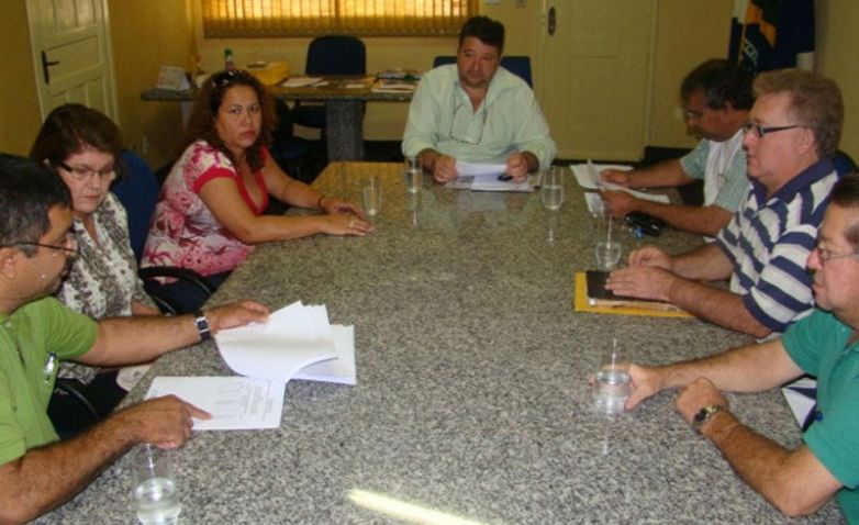 Sindicalistas municipais em Educação estiveram na Câmara