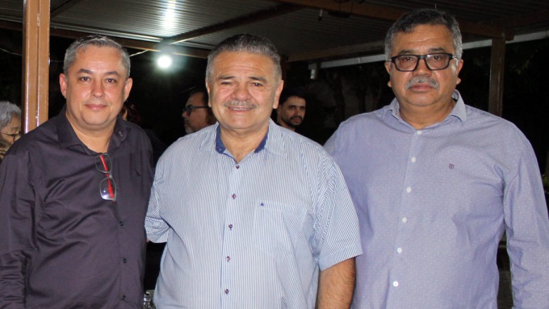 Prefeito Mauro Batista destaca importância do SIMTED durante posse da nova diretoria em Aquidauana